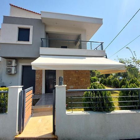 Nikiti Modern Villa מראה חיצוני תמונה