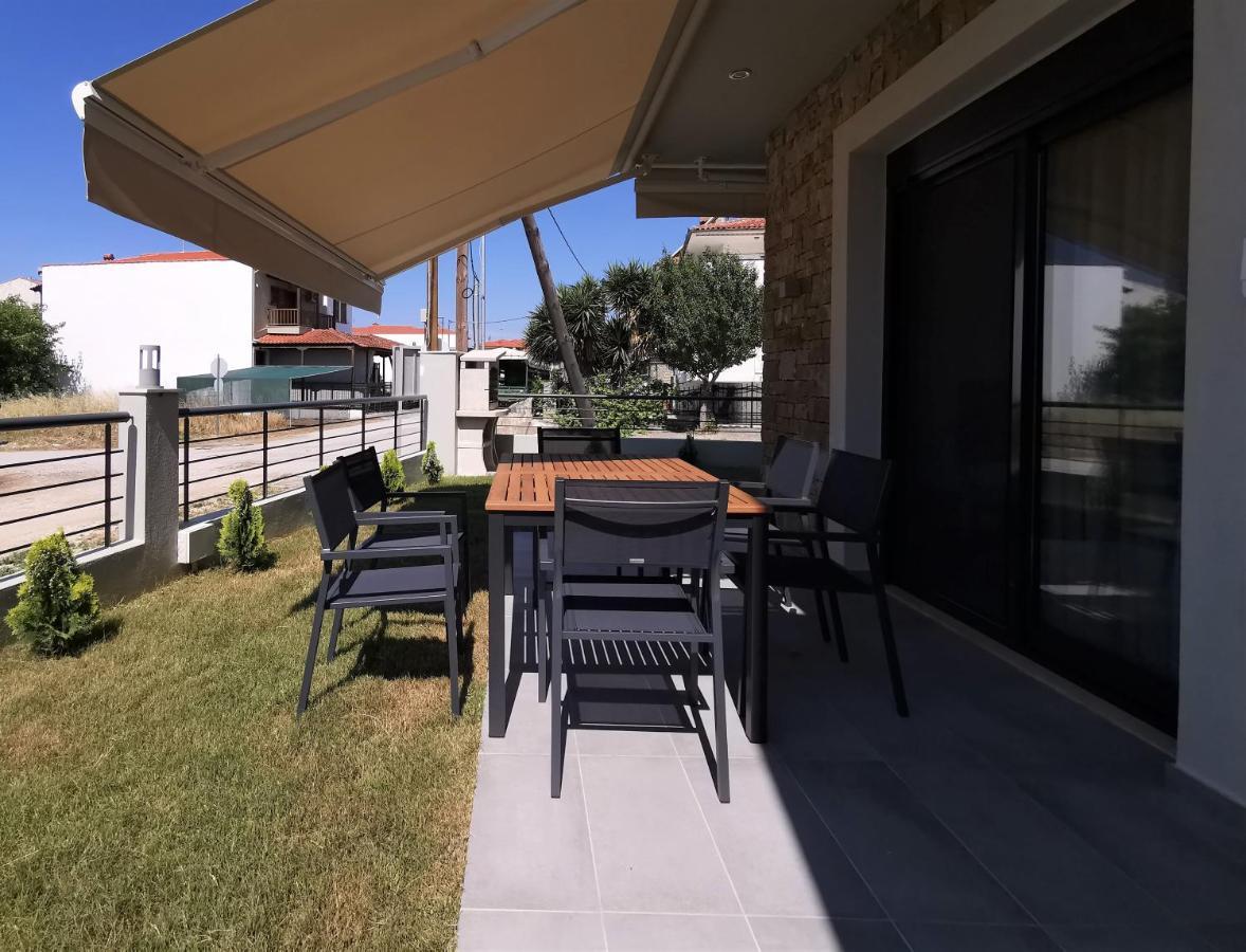 Nikiti Modern Villa מראה חיצוני תמונה